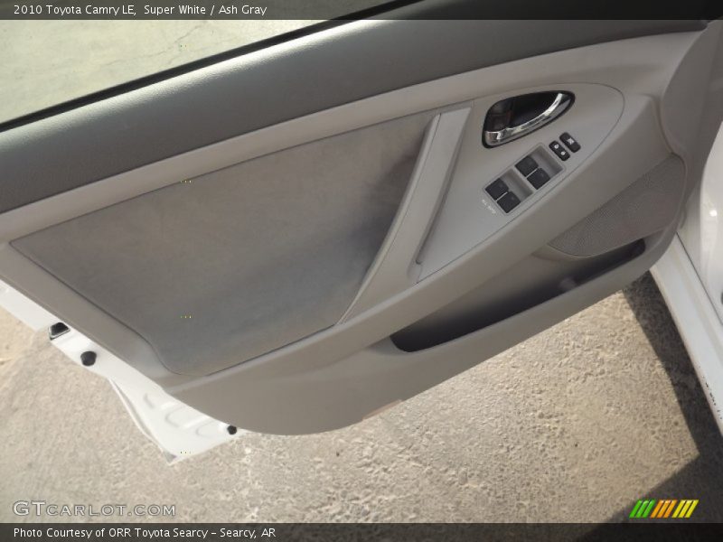 Super White / Ash Gray 2010 Toyota Camry LE