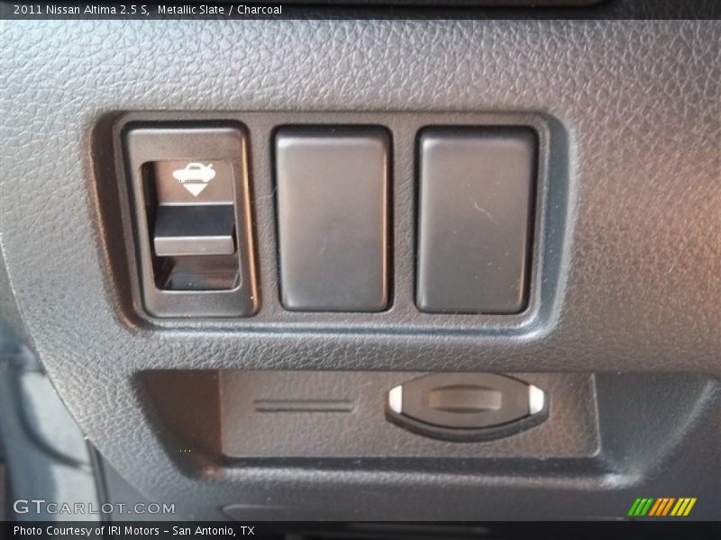 Metallic Slate / Charcoal 2011 Nissan Altima 2.5 S