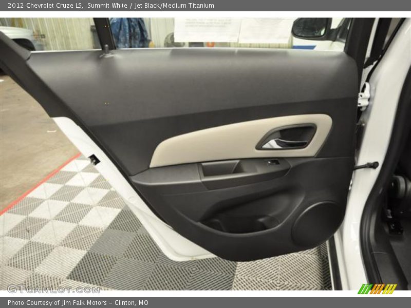 Summit White / Jet Black/Medium Titanium 2012 Chevrolet Cruze LS