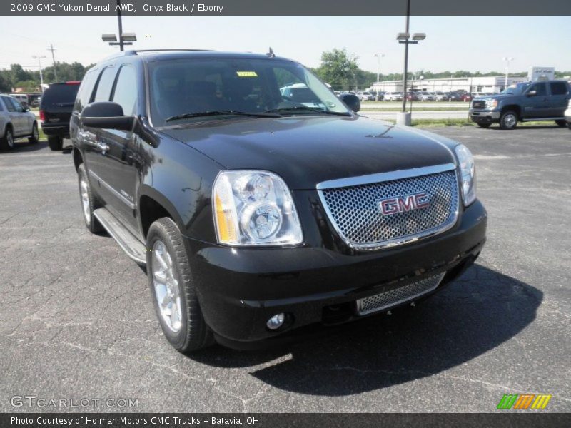 Onyx Black / Ebony 2009 GMC Yukon Denali AWD