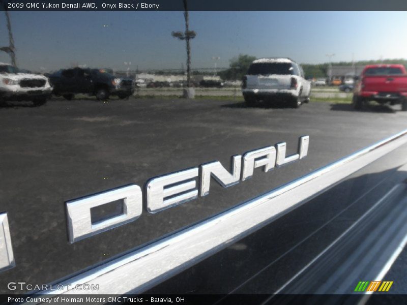 Onyx Black / Ebony 2009 GMC Yukon Denali AWD