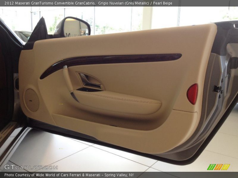 Grigio Nuvolari (Grey Metallic) / Pearl Beige 2012 Maserati GranTurismo Convertible GranCabrio
