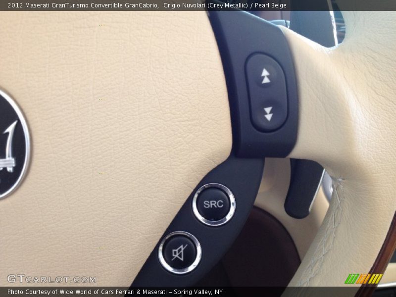 Controls of 2012 GranTurismo Convertible GranCabrio