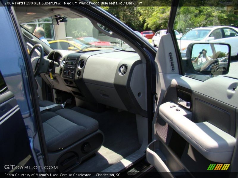 Medium Wedgewood Blue Metallic / Dark Flint 2004 Ford F150 XLT SuperCrew