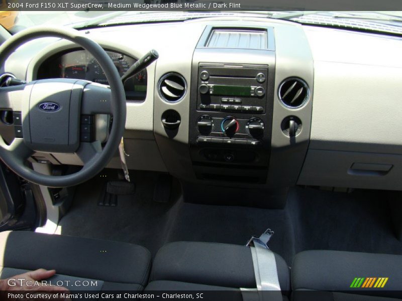 Medium Wedgewood Blue Metallic / Dark Flint 2004 Ford F150 XLT SuperCrew