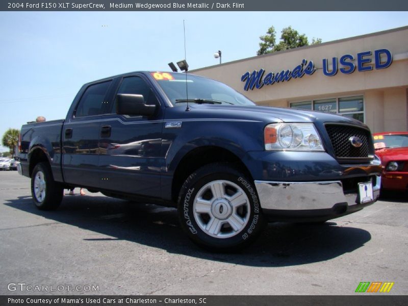 Medium Wedgewood Blue Metallic / Dark Flint 2004 Ford F150 XLT SuperCrew