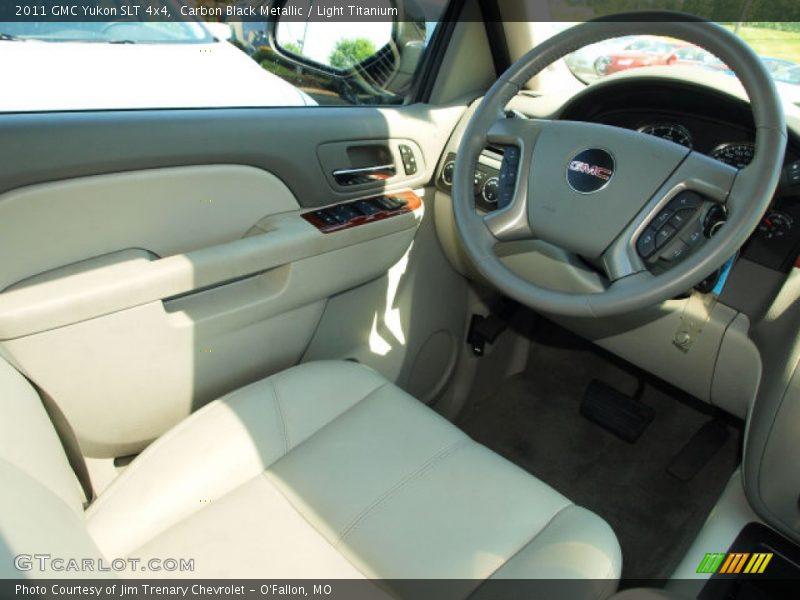 Carbon Black Metallic / Light Titanium 2011 GMC Yukon SLT 4x4
