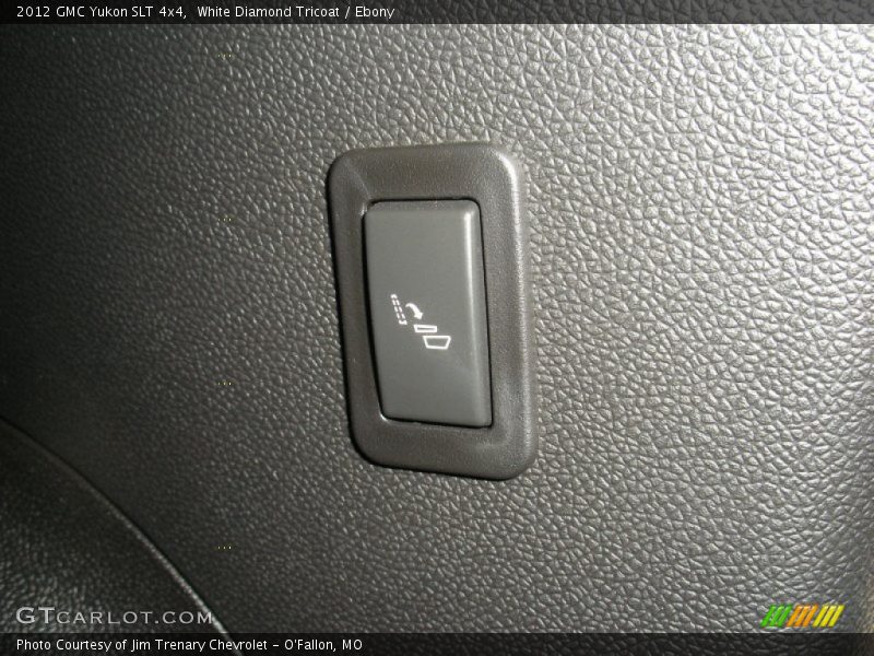 White Diamond Tricoat / Ebony 2012 GMC Yukon SLT 4x4