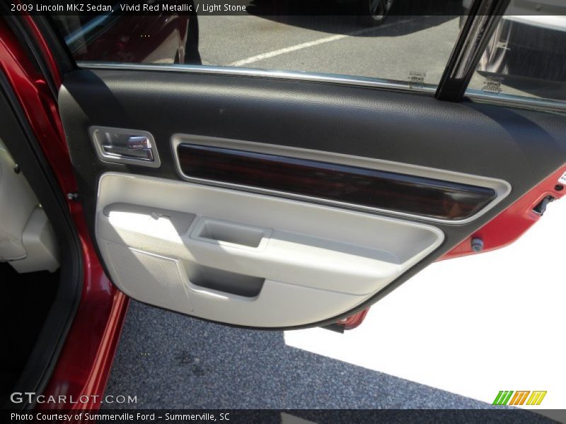 Vivid Red Metallic / Light Stone 2009 Lincoln MKZ Sedan