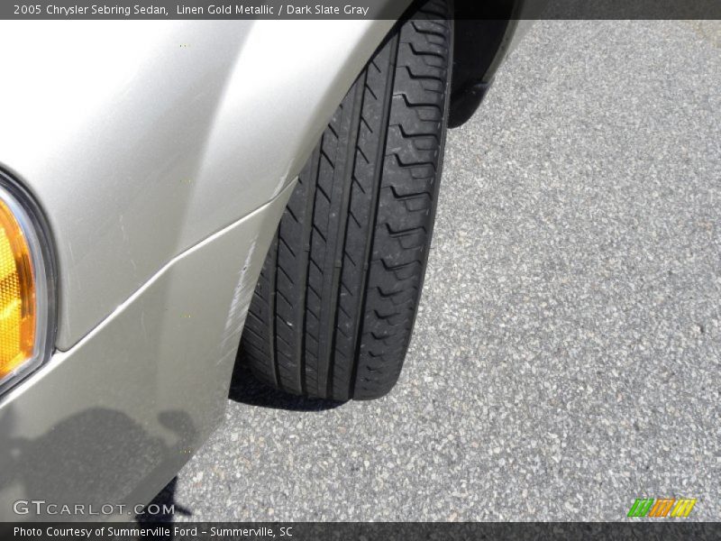 Linen Gold Metallic / Dark Slate Gray 2005 Chrysler Sebring Sedan