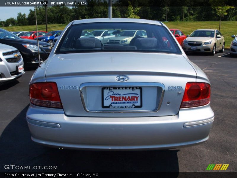 Brilliant Silver / Black 2004 Hyundai Sonata V6