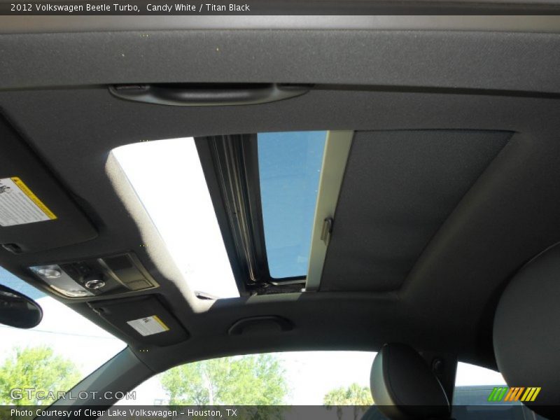 Candy White / Titan Black 2012 Volkswagen Beetle Turbo