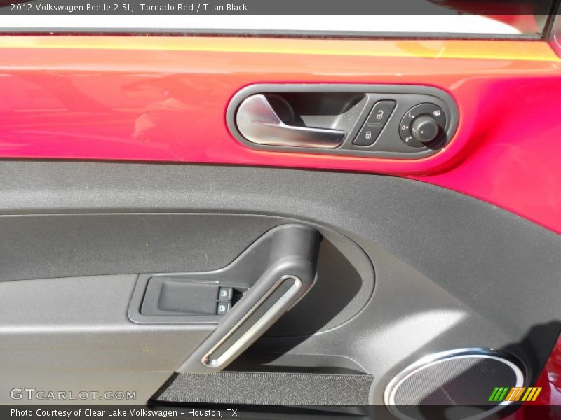 Tornado Red / Titan Black 2012 Volkswagen Beetle 2.5L
