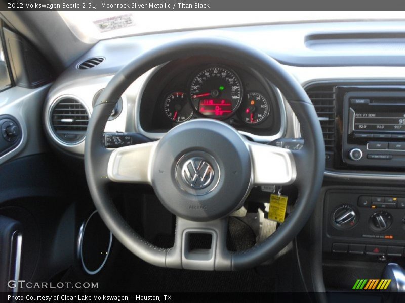 Moonrock Silver Metallic / Titan Black 2012 Volkswagen Beetle 2.5L