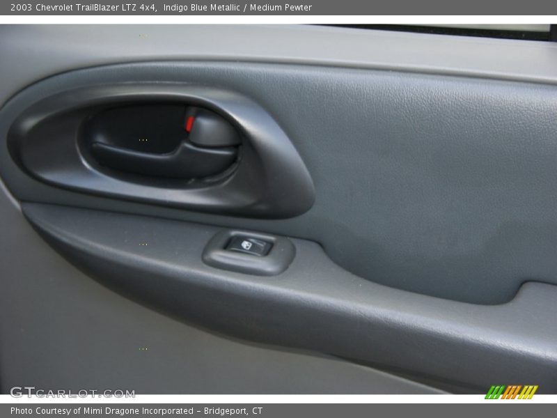 Indigo Blue Metallic / Medium Pewter 2003 Chevrolet TrailBlazer LTZ 4x4