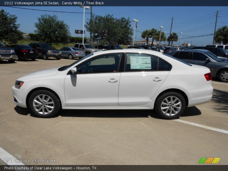 Candy White / Titan Black 2012 Volkswagen Jetta SE Sedan