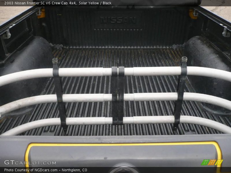 Solar Yellow / Black 2003 Nissan Frontier SC V6 Crew Cab 4x4