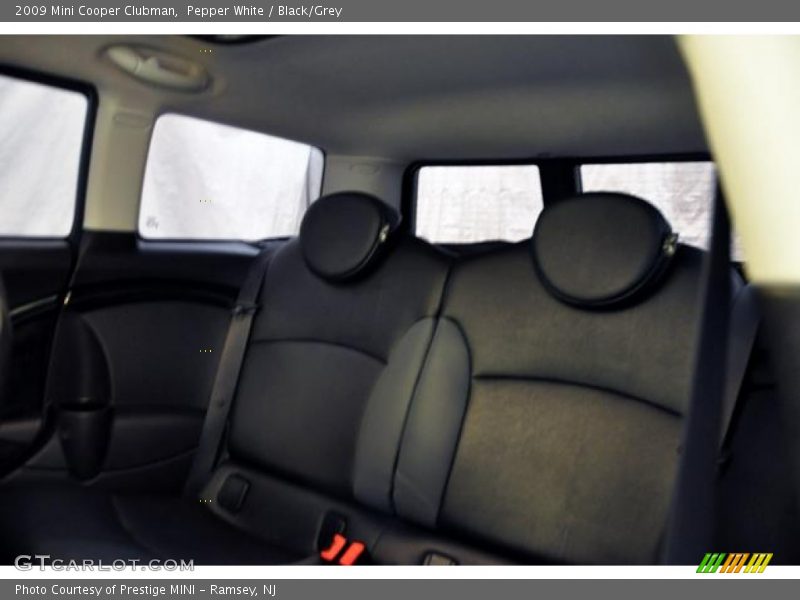 Pepper White / Black/Grey 2009 Mini Cooper Clubman
