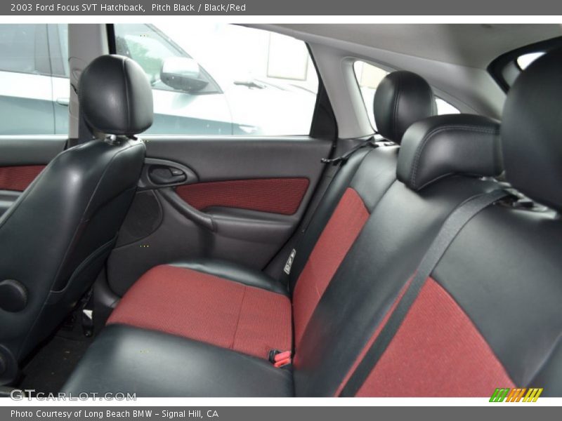 Pitch Black / Black/Red 2003 Ford Focus SVT Hatchback