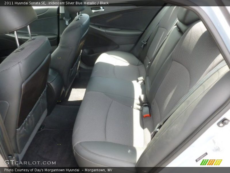 Iridescent Silver Blue Metallic / Black 2011 Hyundai Sonata SE
