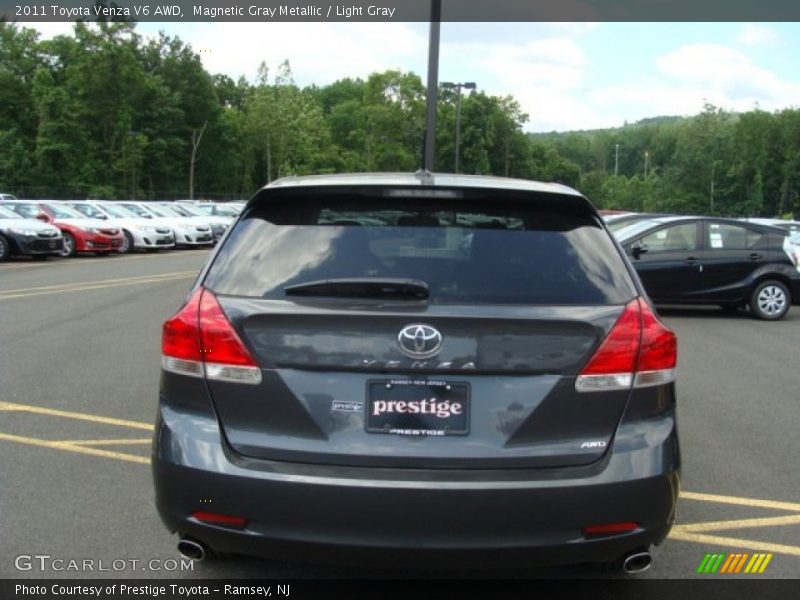 Magnetic Gray Metallic / Light Gray 2011 Toyota Venza V6 AWD