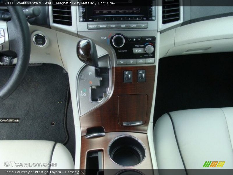 Magnetic Gray Metallic / Light Gray 2011 Toyota Venza V6 AWD