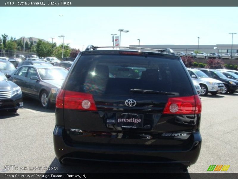 Black / Taupe 2010 Toyota Sienna LE
