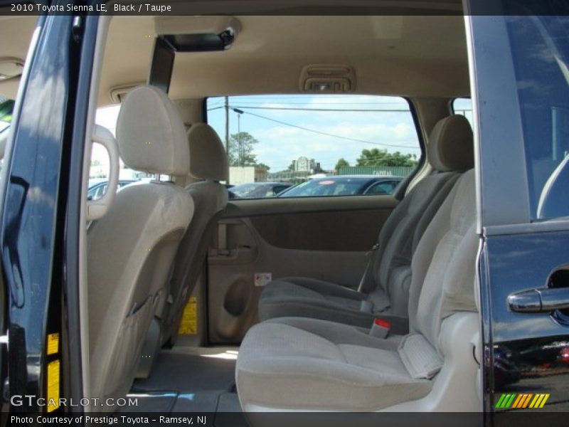 Black / Taupe 2010 Toyota Sienna LE