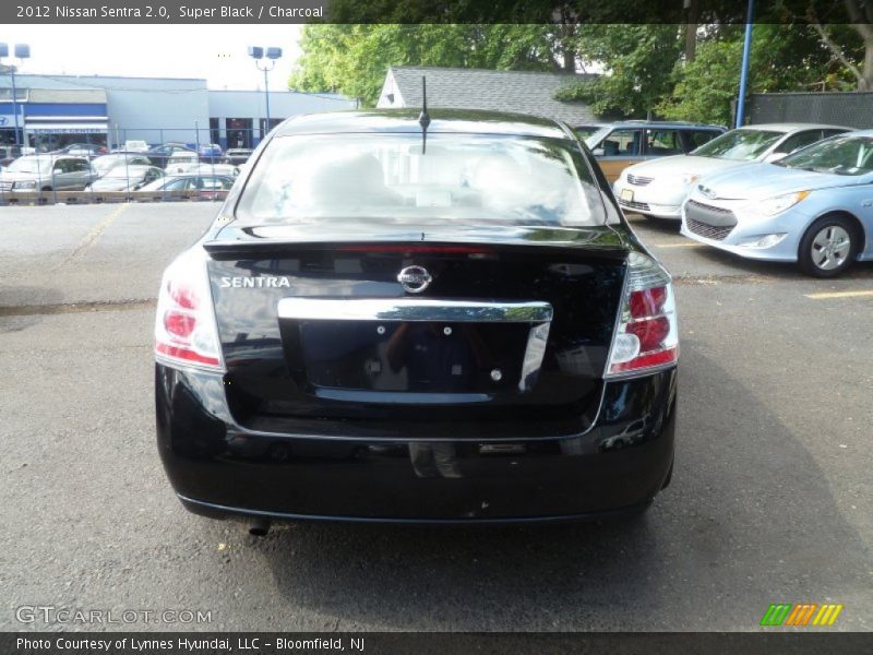Super Black / Charcoal 2012 Nissan Sentra 2.0
