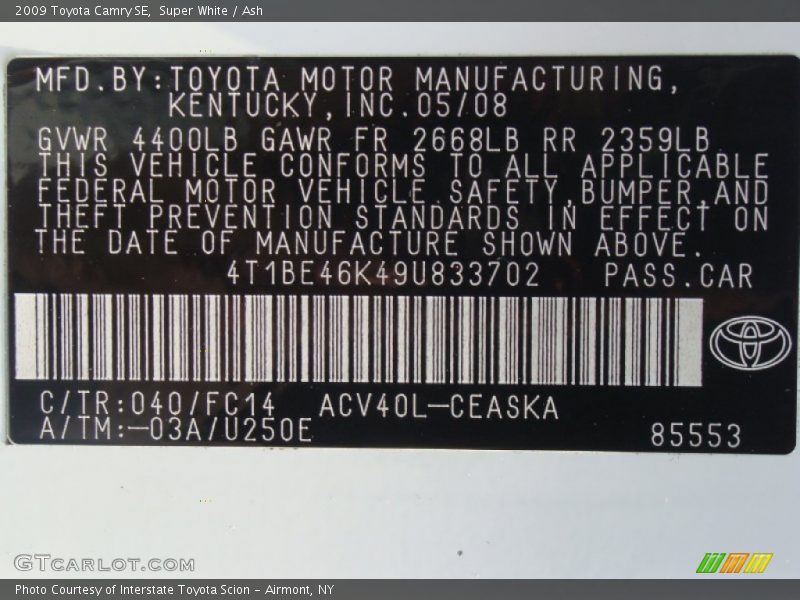 Super White / Ash 2009 Toyota Camry SE