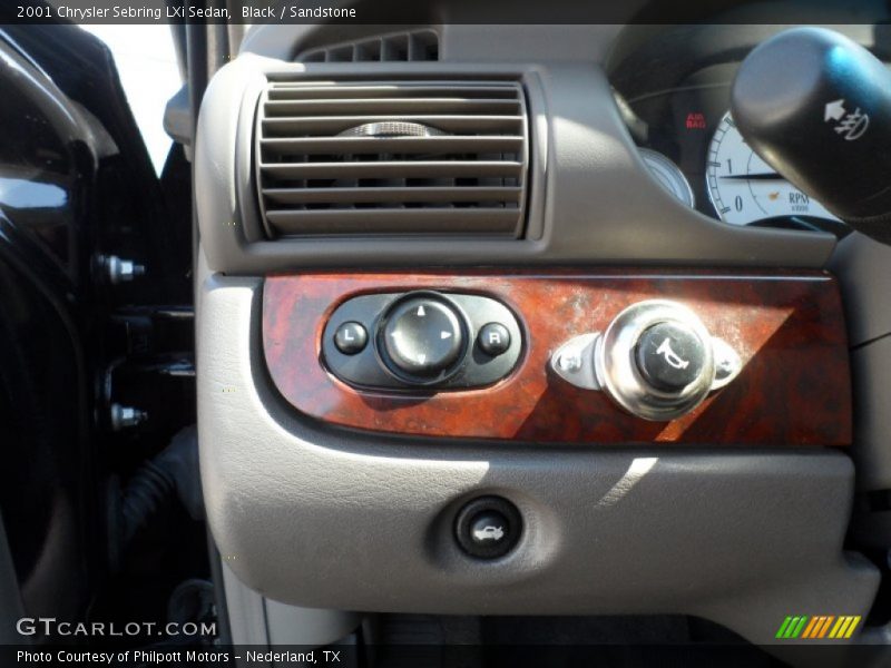 Black / Sandstone 2001 Chrysler Sebring LXi Sedan