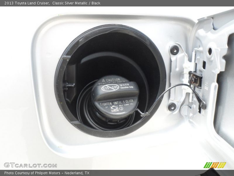 Classic Silver Metallic / Black 2013 Toyota Land Cruiser