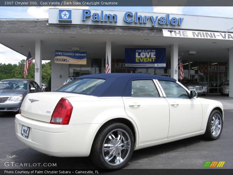Cool Vanilla / Dark Slate Gray/Light Graystone 2007 Chrysler 300