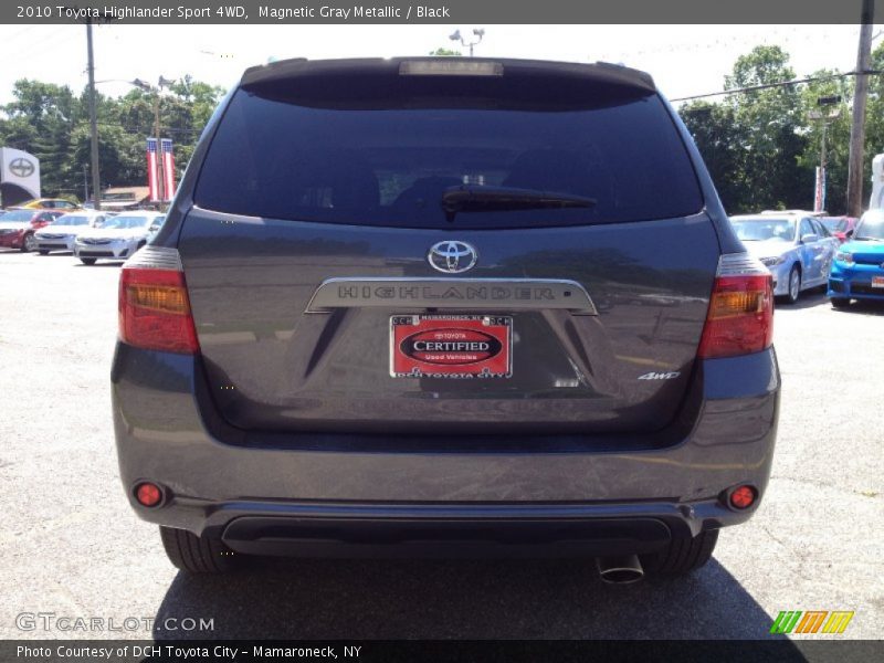 Magnetic Gray Metallic / Black 2010 Toyota Highlander Sport 4WD