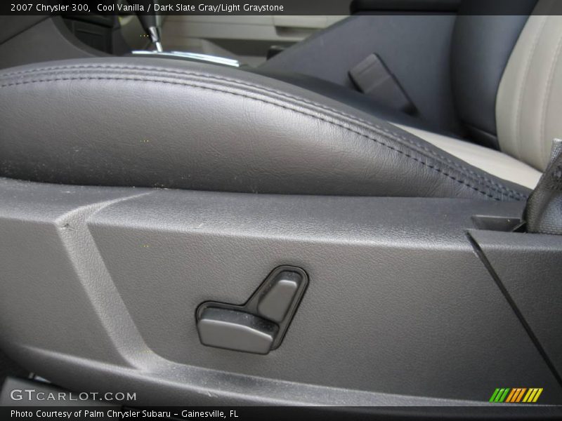 Cool Vanilla / Dark Slate Gray/Light Graystone 2007 Chrysler 300
