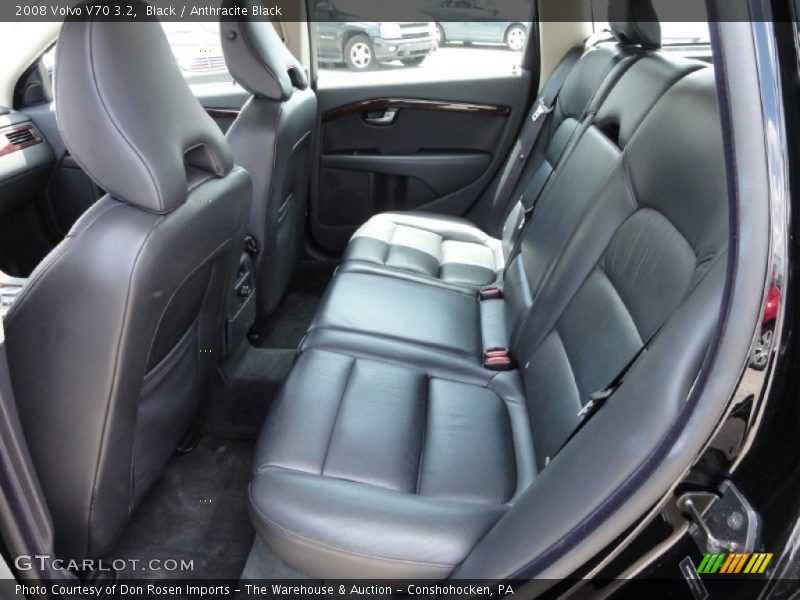 Black / Anthracite Black 2008 Volvo V70 3.2