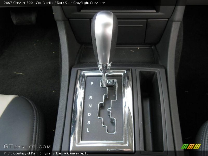 Cool Vanilla / Dark Slate Gray/Light Graystone 2007 Chrysler 300