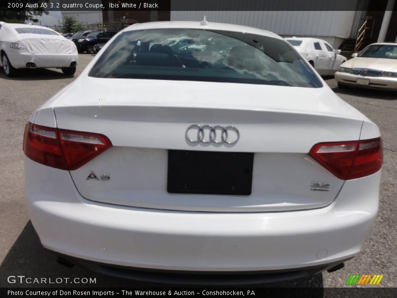 Ibis White / Black 2009 Audi A5 3.2 quattro Coupe