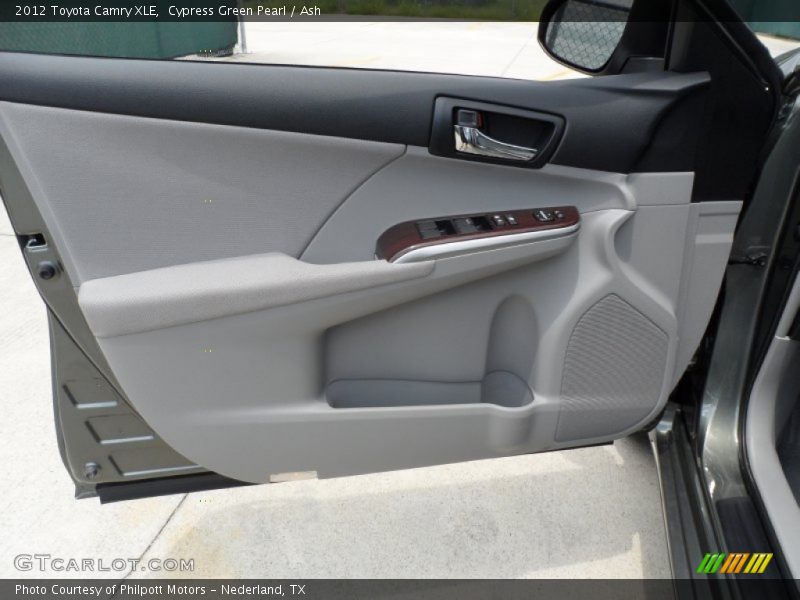 Cypress Green Pearl / Ash 2012 Toyota Camry XLE