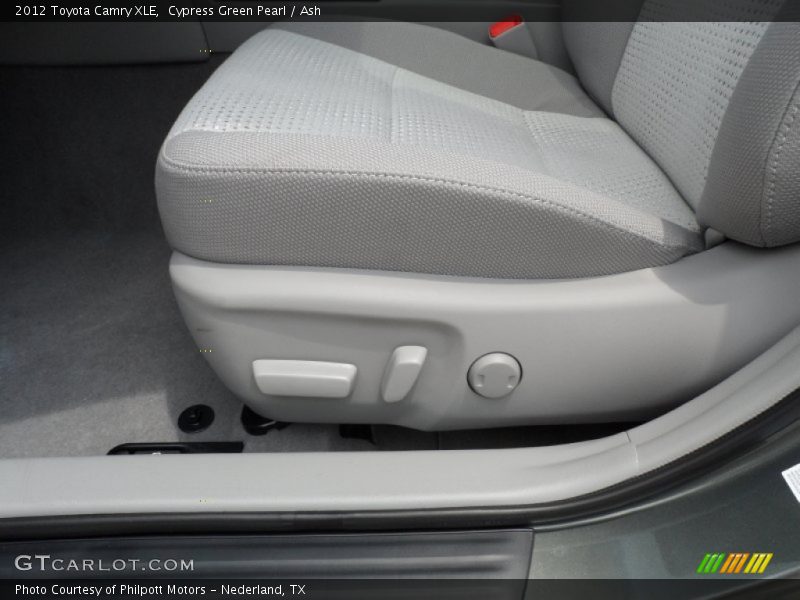 Cypress Green Pearl / Ash 2012 Toyota Camry XLE