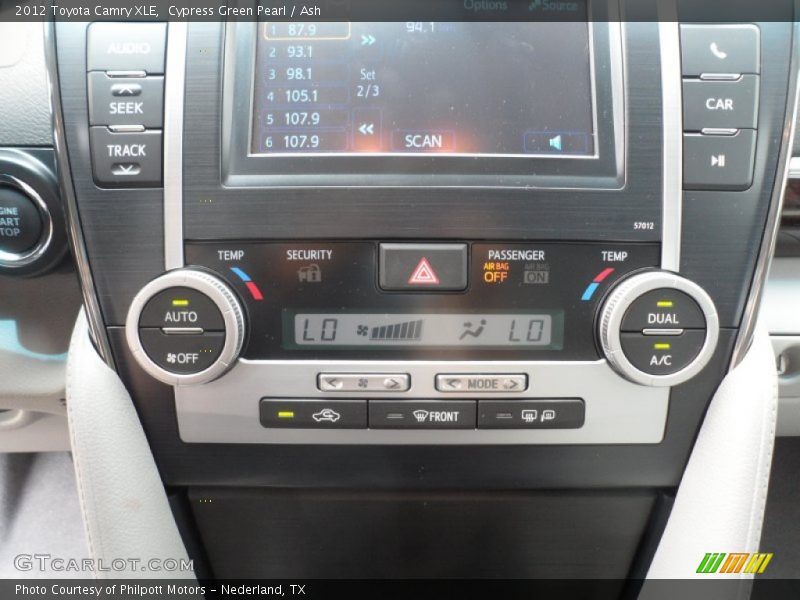 Cypress Green Pearl / Ash 2012 Toyota Camry XLE