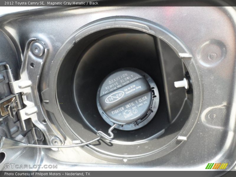 Magnetic Gray Metallic / Black 2012 Toyota Camry SE