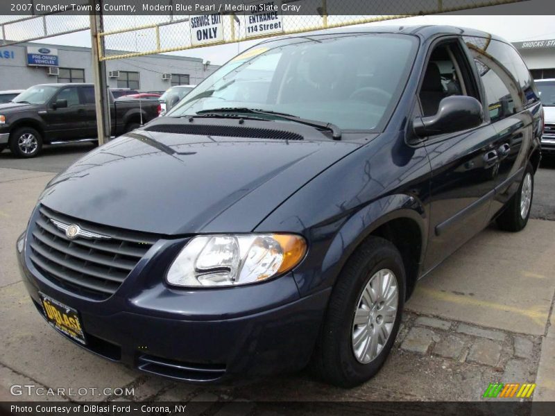 Modern Blue Pearl / Medium Slate Gray 2007 Chrysler Town & Country