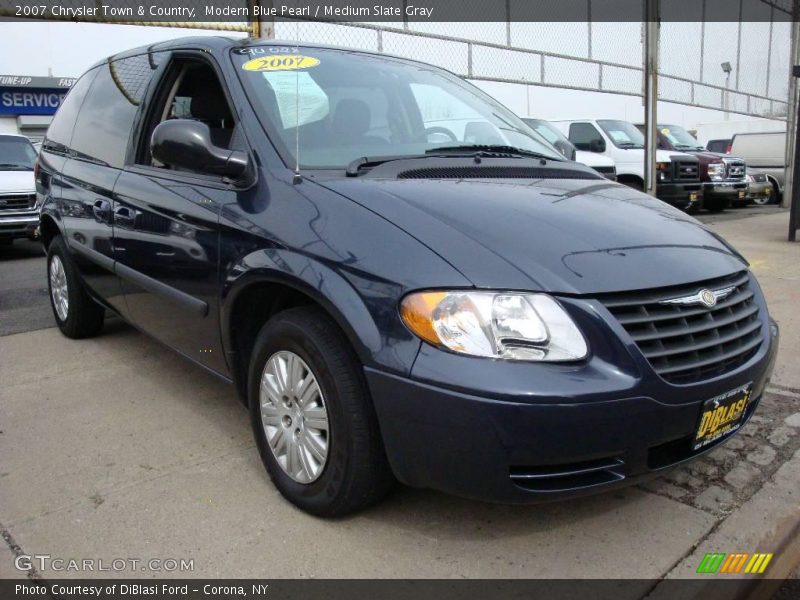 Modern Blue Pearl / Medium Slate Gray 2007 Chrysler Town & Country