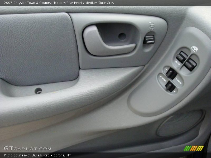 Modern Blue Pearl / Medium Slate Gray 2007 Chrysler Town & Country