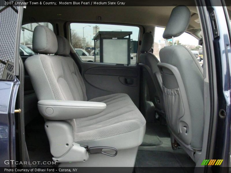 Modern Blue Pearl / Medium Slate Gray 2007 Chrysler Town & Country