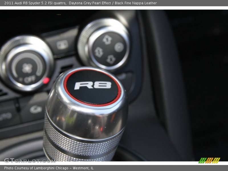 Daytona Grey Pearl Effect / Black Fine Nappa Leather 2011 Audi R8 Spyder 5.2 FSI quattro
