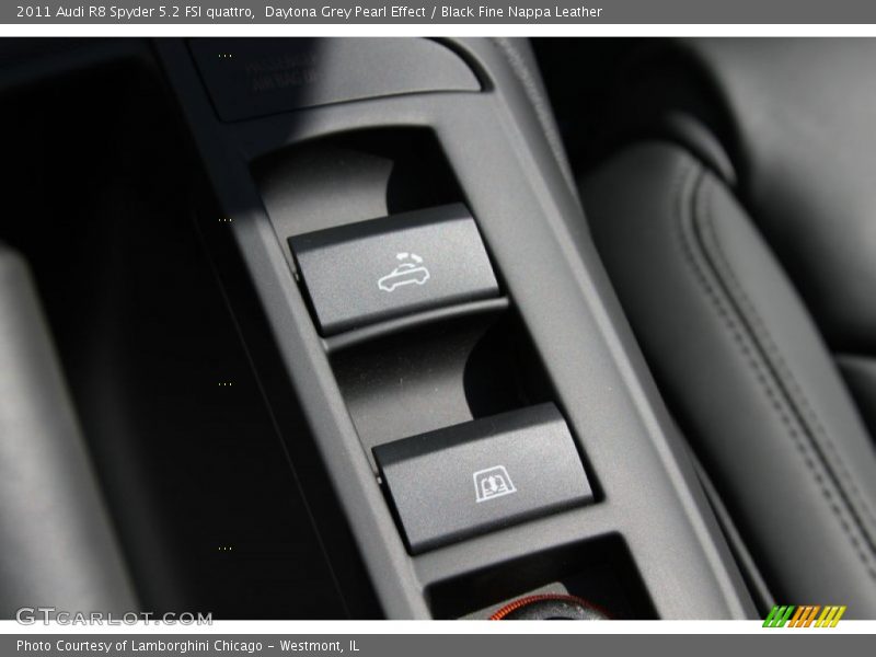 Daytona Grey Pearl Effect / Black Fine Nappa Leather 2011 Audi R8 Spyder 5.2 FSI quattro