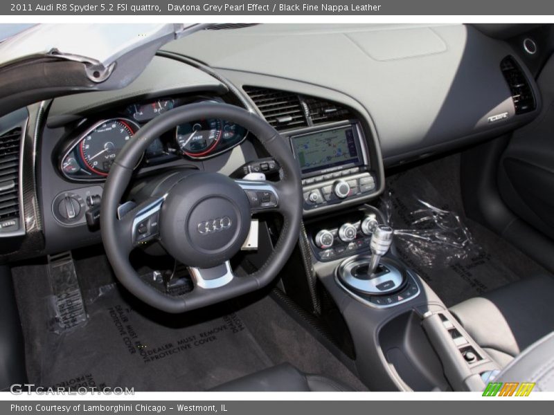 Dashboard of 2011 R8 Spyder 5.2 FSI quattro