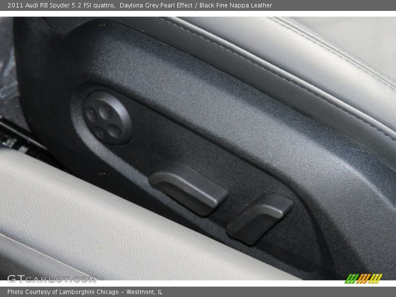 Daytona Grey Pearl Effect / Black Fine Nappa Leather 2011 Audi R8 Spyder 5.2 FSI quattro